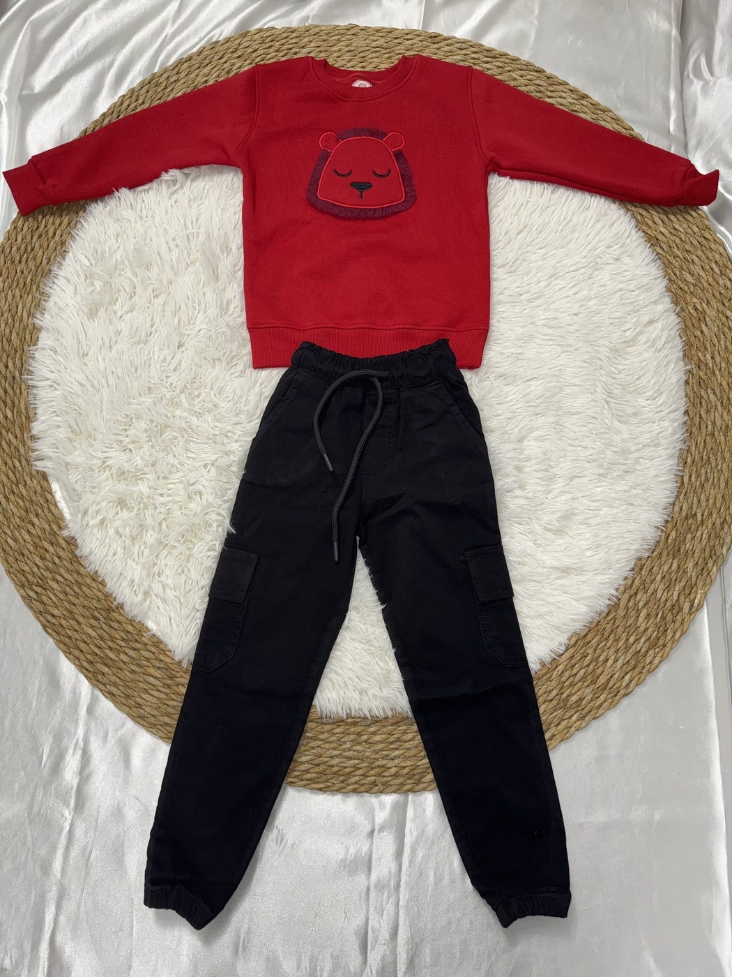Plush Lion Face Set Red - Boy (Black Cargo Pants)