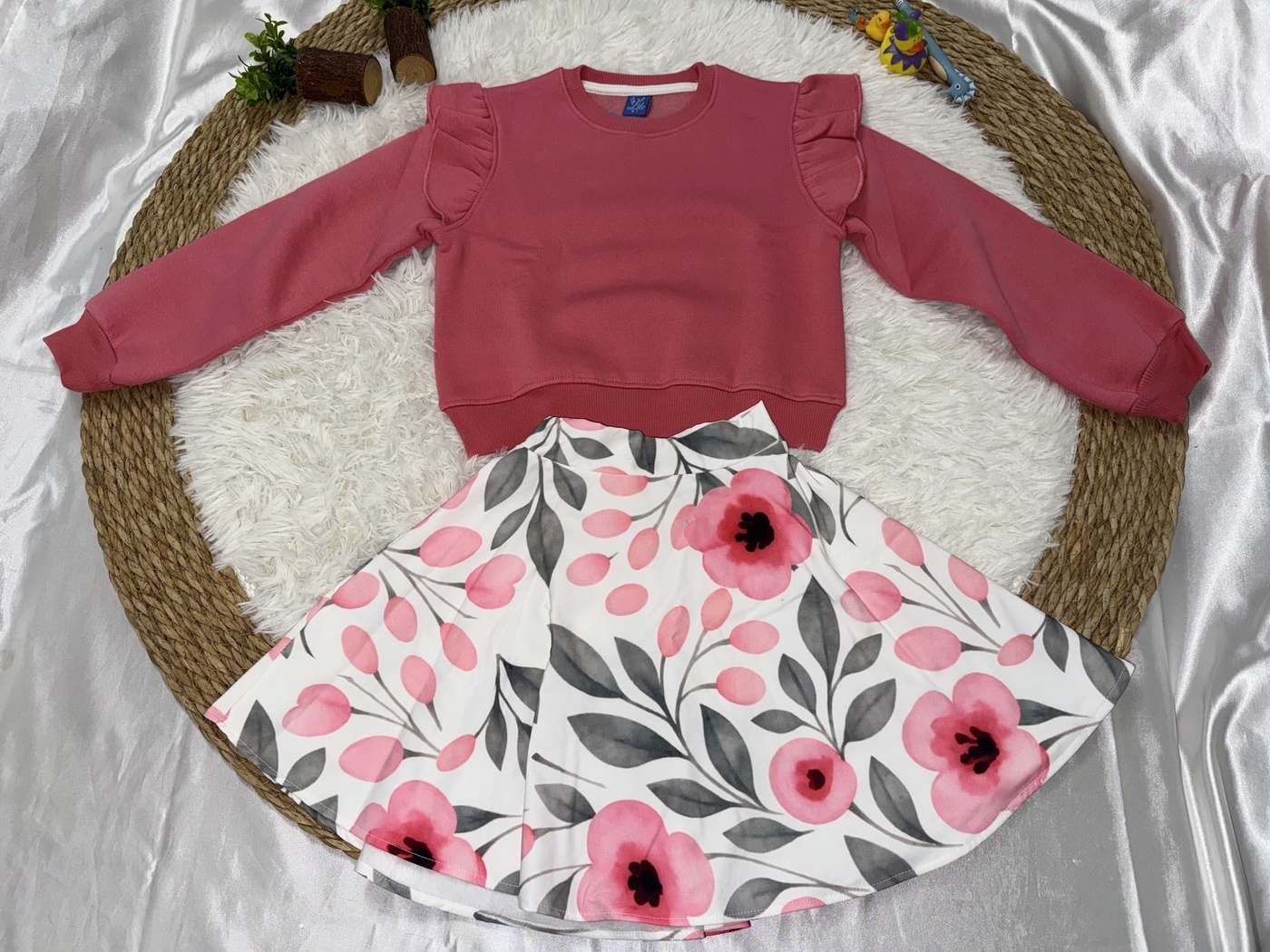 Rose Set - Girl (Floral Skirt)
