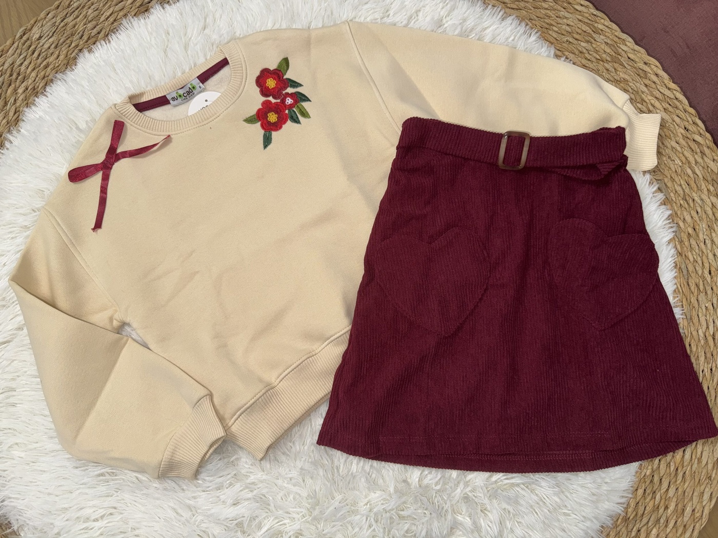 Rose Ribbon Set Cream & Maroon - Girl (Heart Pockets)