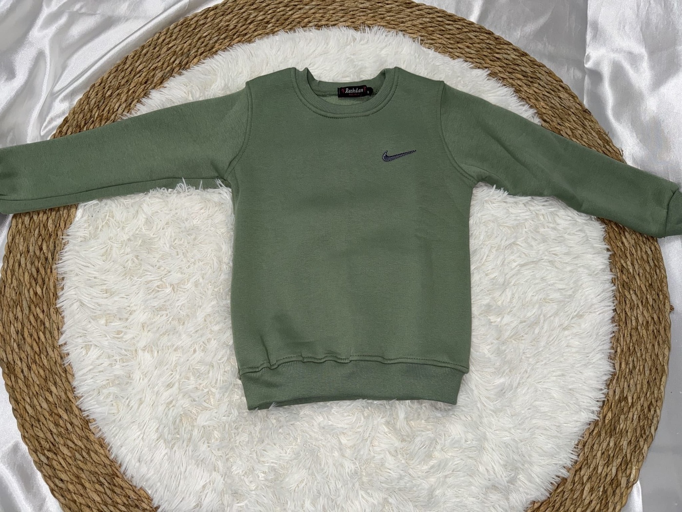 Minimalist Sport Set Olive Green - Boy (Dark Grey Pants)