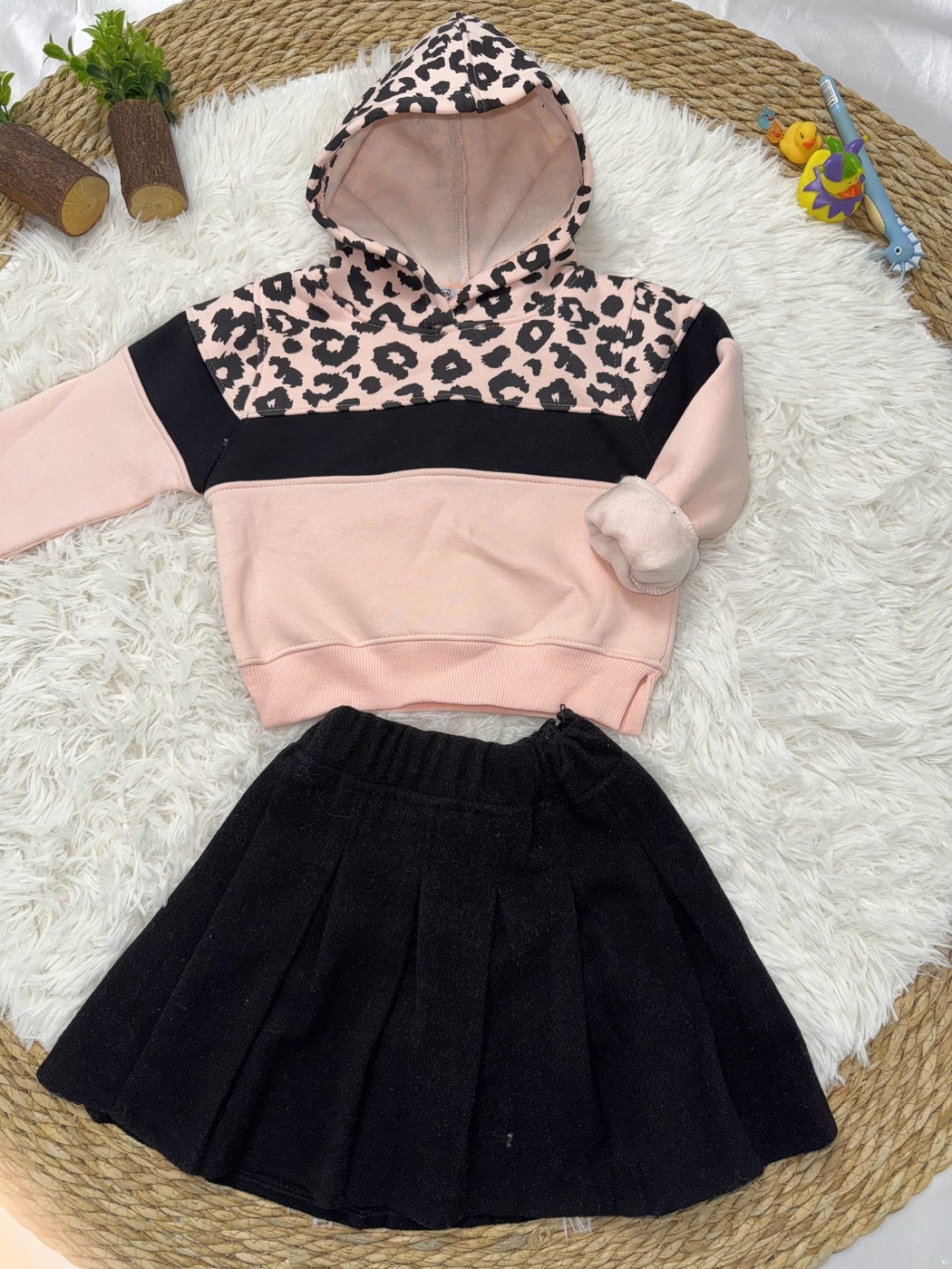 Leopard Blush Hoodie Set - Girl (Black Skirt)
