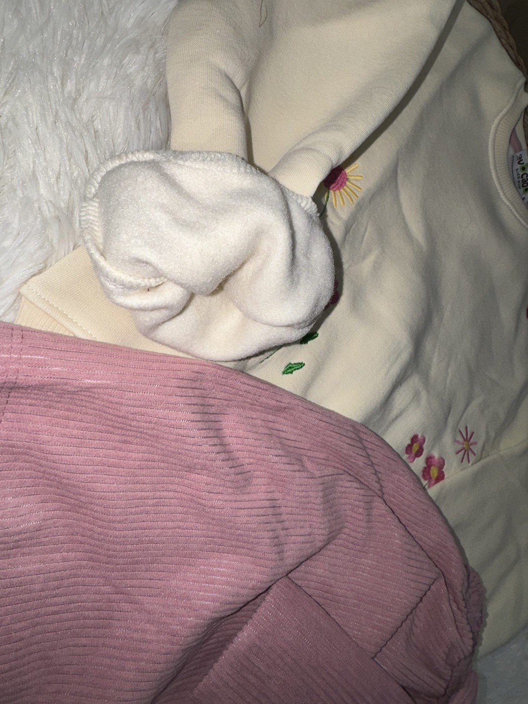 Stemmed Flower Set Cream & Mauve - Girl (Stemmed Embroidery)