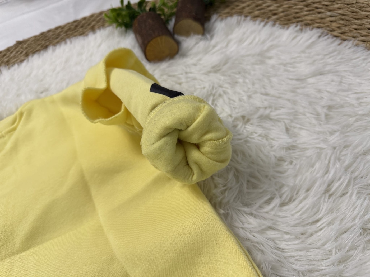 Minnie Mouse Sweatshirt Yellow - Girl (Big MINNI Letters)