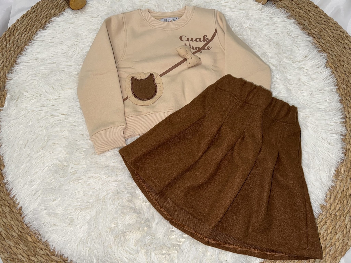 Bear Bag Sweatshirt Set Beige - Girl (Brown Pleated Skirt)