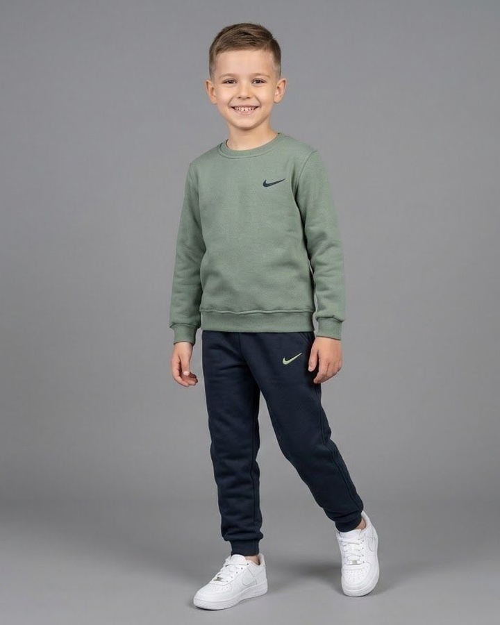 Minimalist Sport Set Olive Green - Boy (Dark Grey Pants)