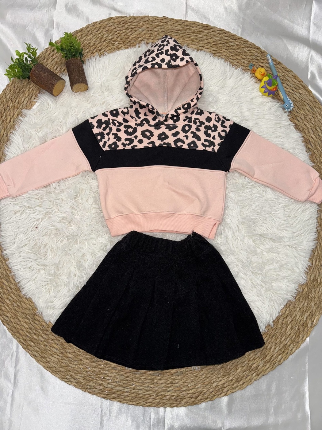 Leopard Blush Hoodie Set - Girl (Black Skirt)