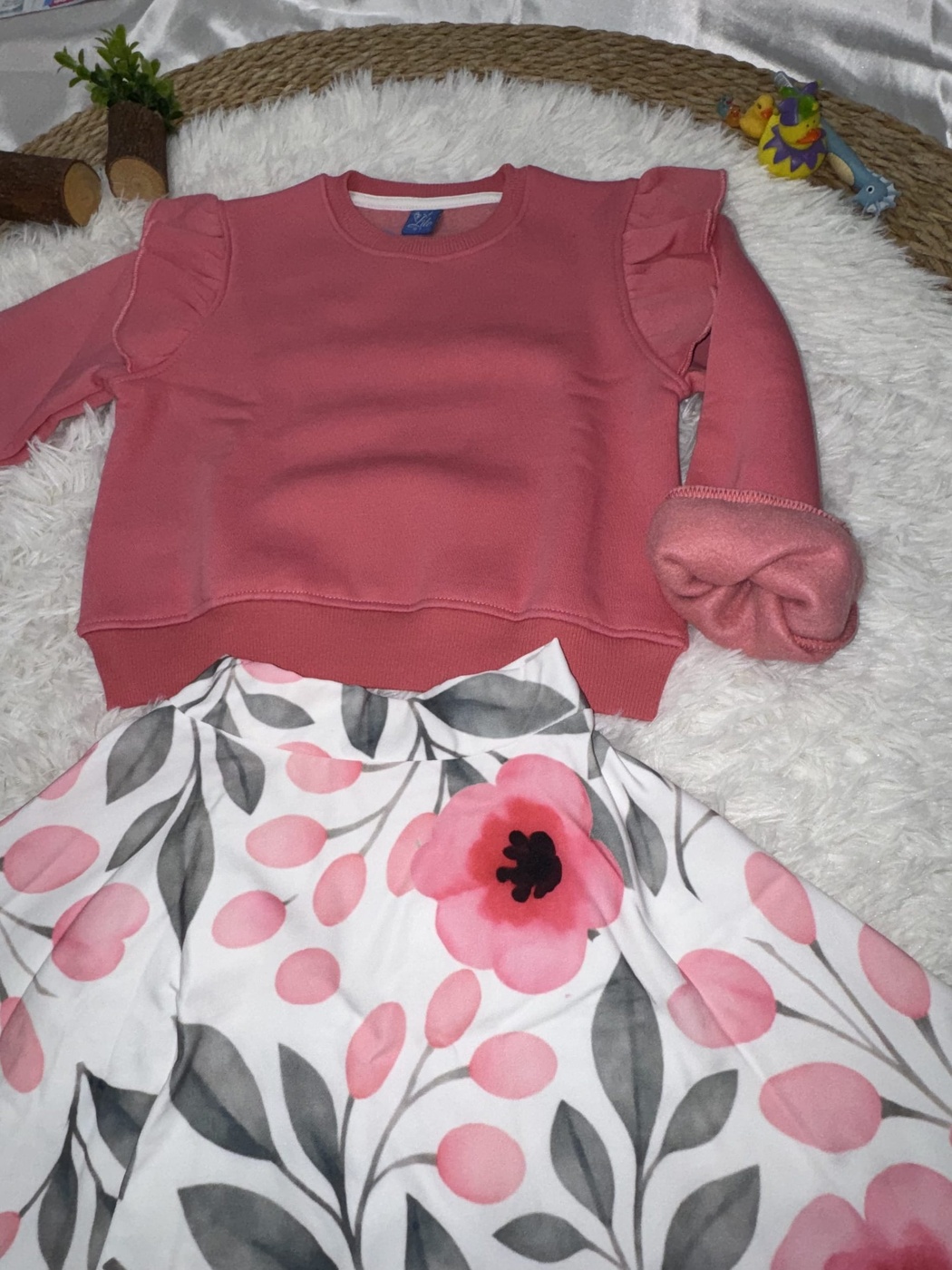 Rose Set - Girl (Floral Skirt)