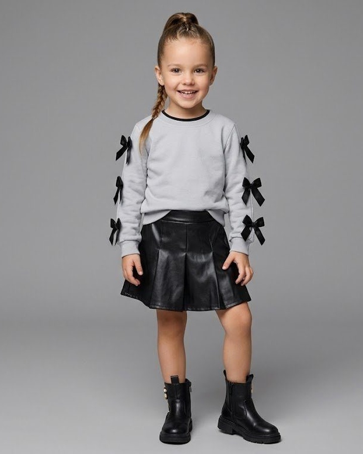Sleeve Bows Set Light Grey - Girl (Black Leather Skirt)