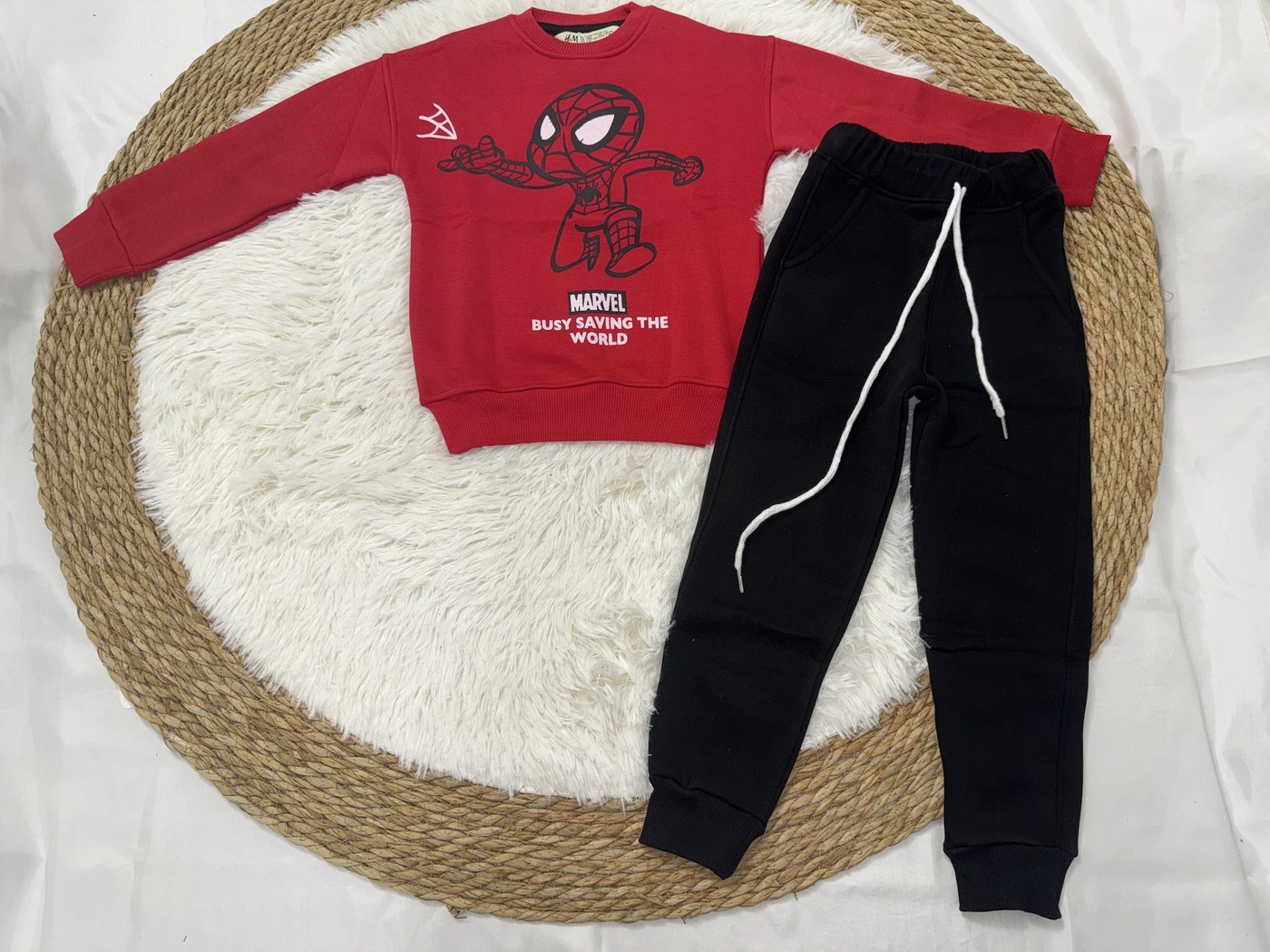 Spider-Man Set Red & Black - Boy (Busy Saving The World)