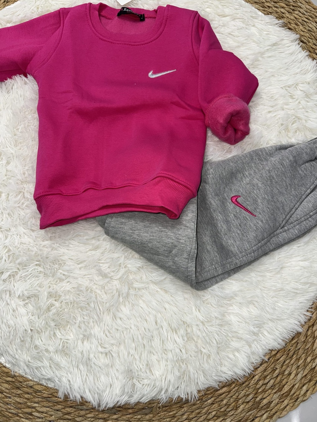 Minimalist Sport Set Magenta - Boy (Grey Pants)
