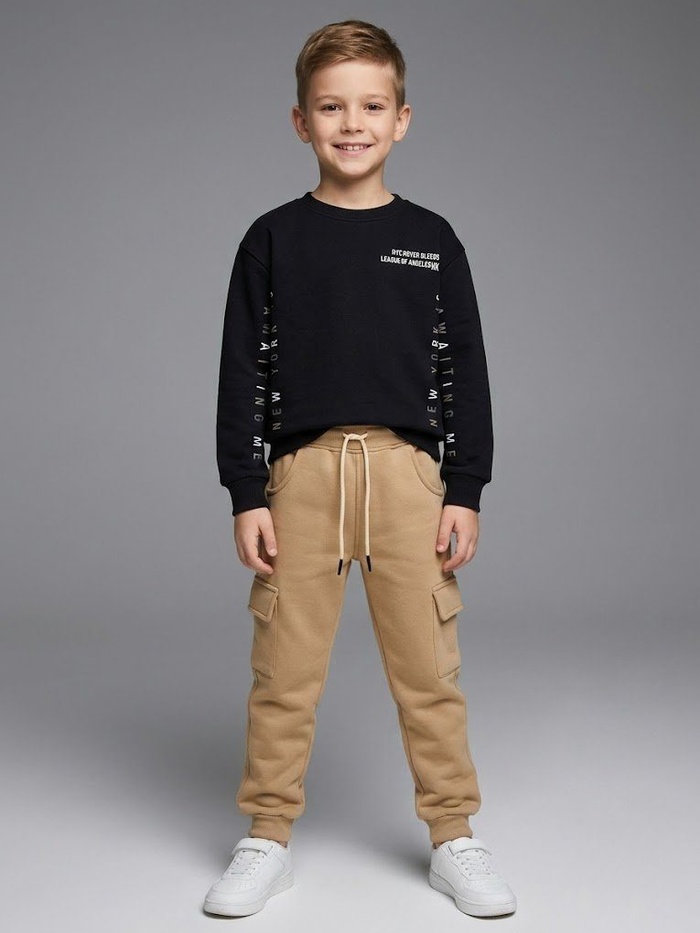 NYC Black Set - Boy (Beige Pants)