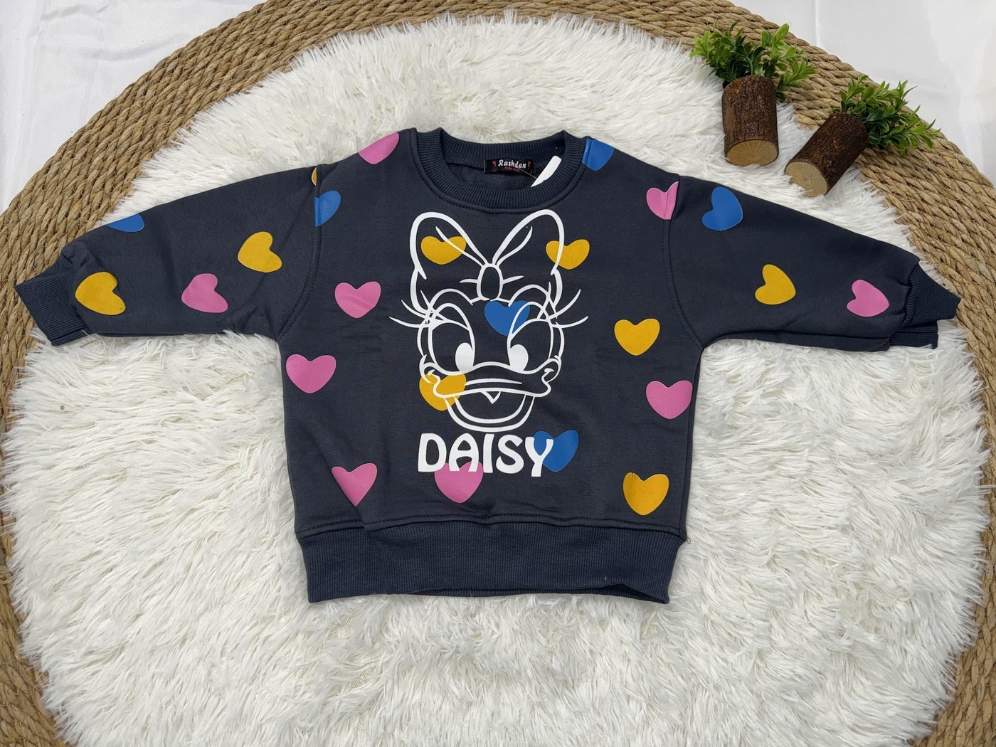 Daisy Duck Sweatshirt Dark Grey - Girl (Hearts Pattern)