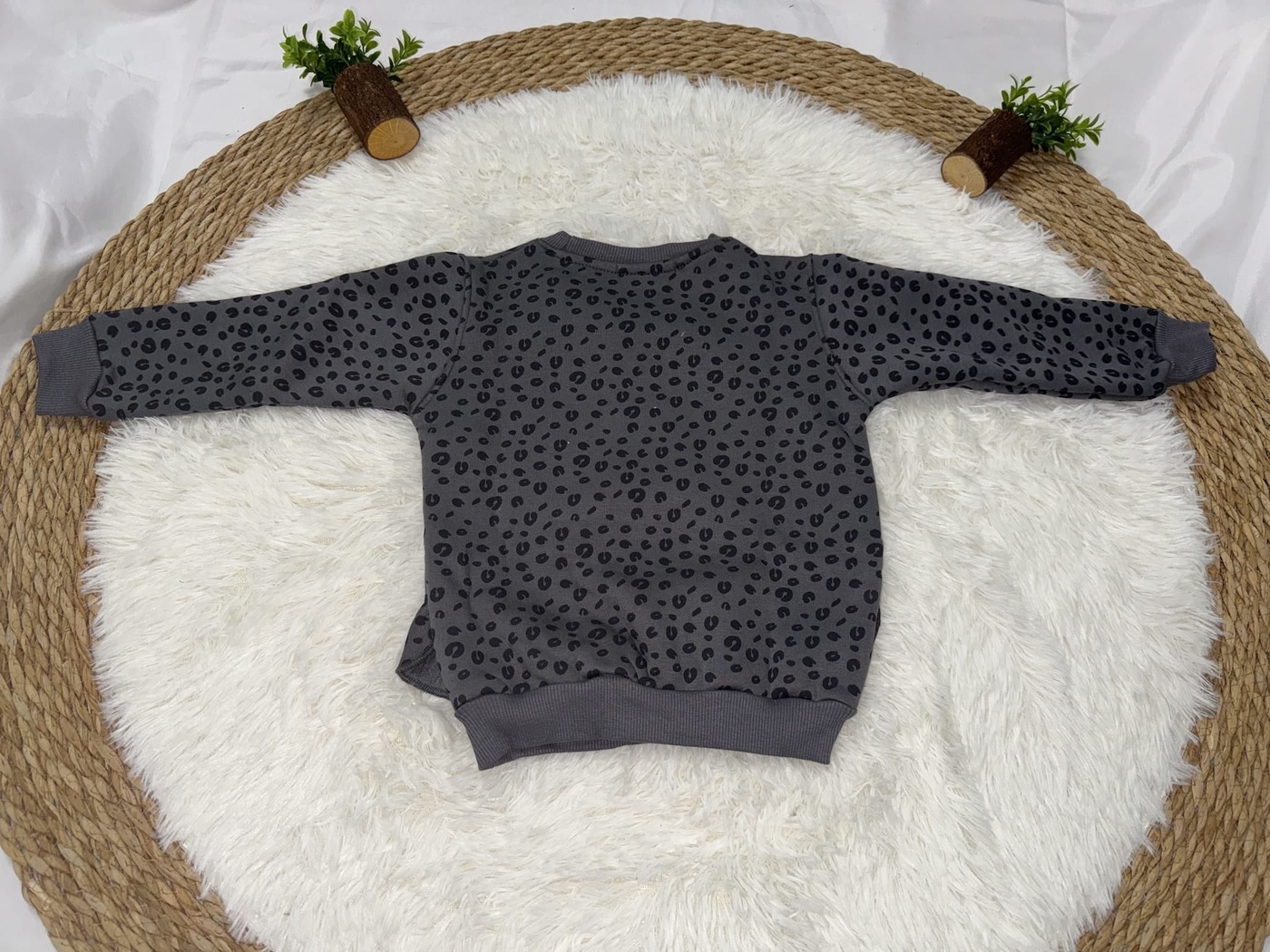 Hello Kitty Leopard Sweatshirt Dark Grey - Girl (All Over Spots)