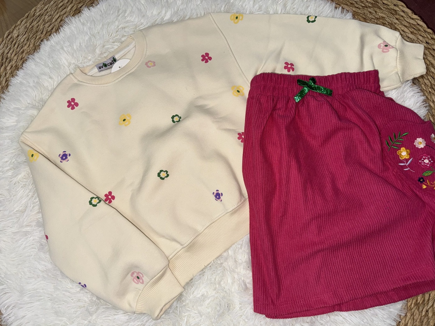 Floral Pocket Set Cream & Fuchsia - Girl (Embroidered Pockets)