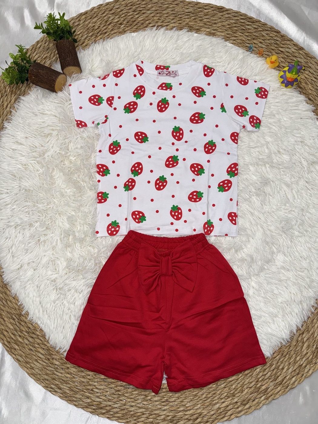 Strawberry Red Set - Girl (Bow Shorts)